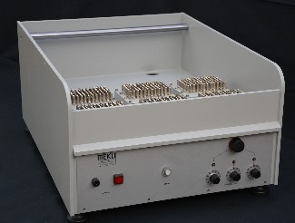 Washing-machine for microplates with six washing-heads